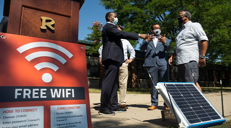 Mayoral allies unveil free Wi-Fi plan